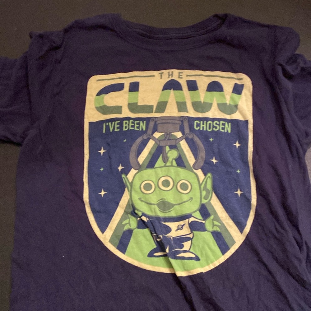 graphic tee